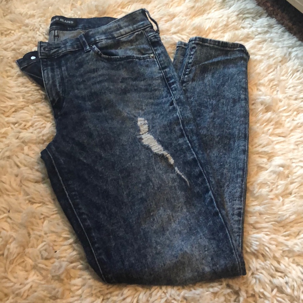 Distressed jean leggings